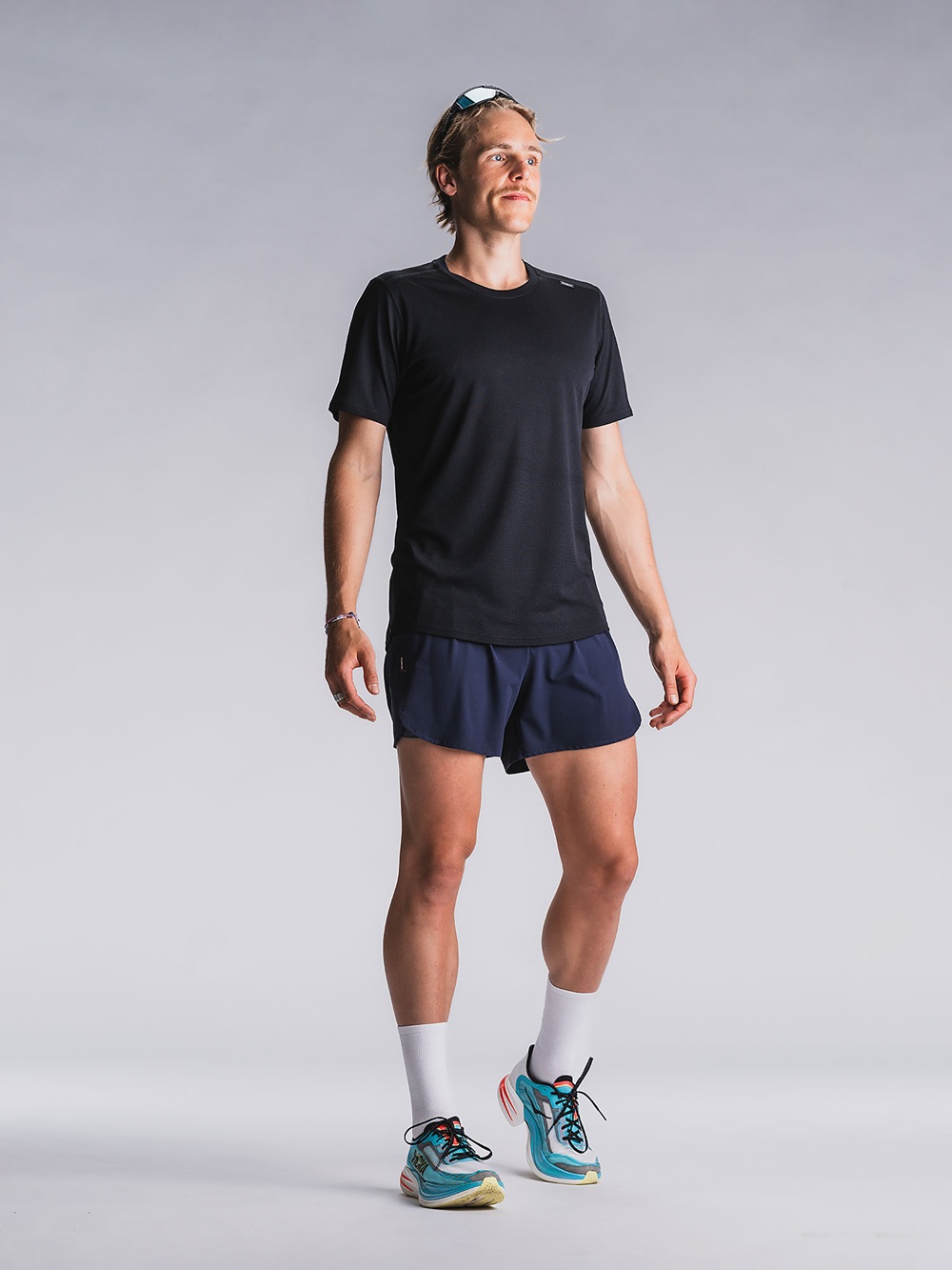 Fusion Run-T-Shirt Herren in Schwarz – funktionelles Laufshirt mit weichem Material und sportlicher Passform