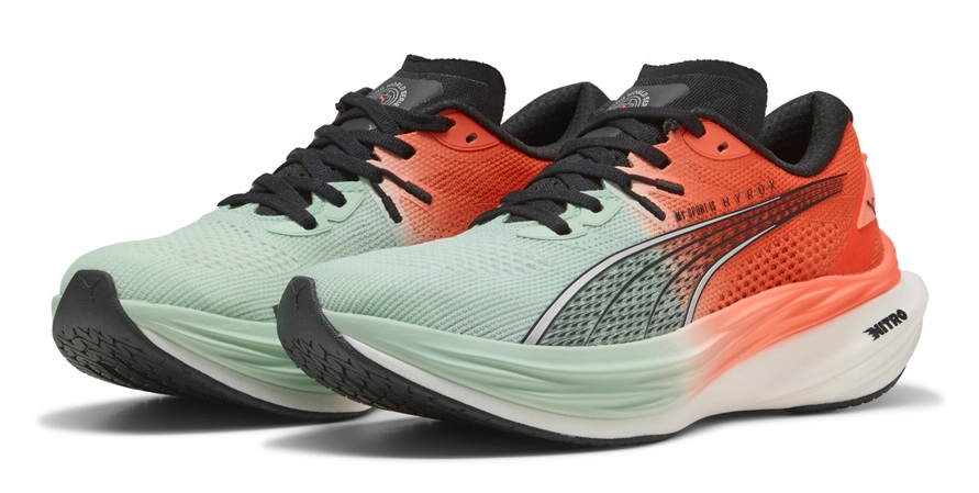PUMA Deviate NITRO 3 HYROX Laufschuh in Mint-Grün und Orange mit schwarzem PUMA-Logo