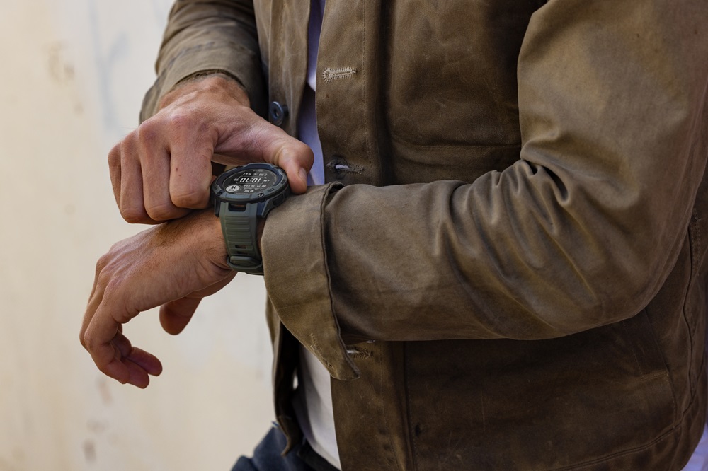 GARMIN Instinct 2X Solar (inkl. USB-A Adapter)