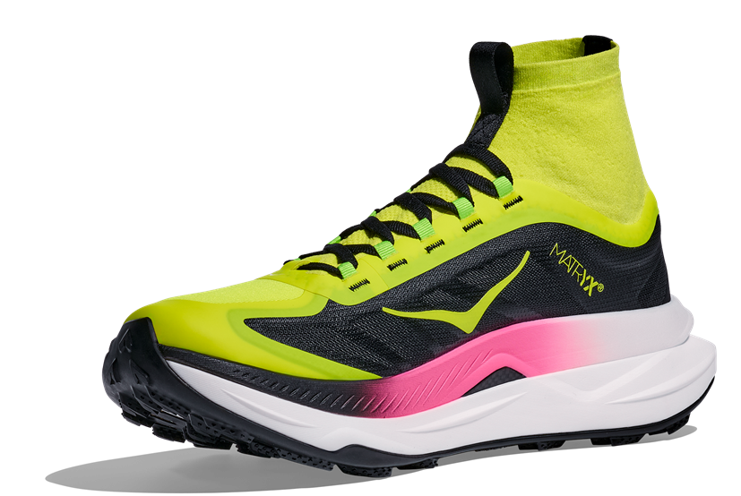 Hoka Tecton X 3 in auffälligem Design mit gelb-neongrüner Sockenkonstruktion, schwarzem Mesh-Obermaterial, großem HOKA-Logo und pink-weiß-schwarzer Zwischensohle mit Vibram-Außensohle Hoka Tecton X 3 in auffälligem Design mit gelb-neongrüner Sockenkonstruktion, schwarzem Mesh-Obermaterial, großem HOKA-Logo und pink-weiß-schwarzer Zwischensohle mit Vibram-Außensohle
