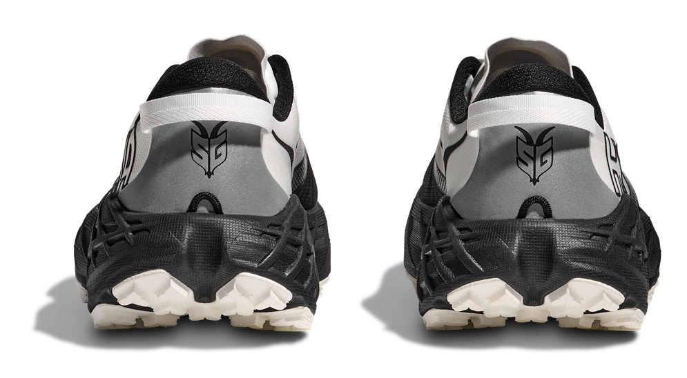 Hoka Speedgoat 7 schwarz / weiß