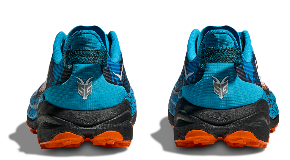 HOKA Speedgoat 6 in Blau mit schwarzer / orangener Sohle HOKA Speedgoat 6 in Blau mit schwarzer / orangener Sohle