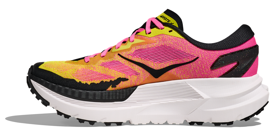 HOKA Mafate X Herren-Trailrunning-Schuh in Pink-Gelb mit schwarzer Vibram-Sohle und auffälligem HOKA-Logo