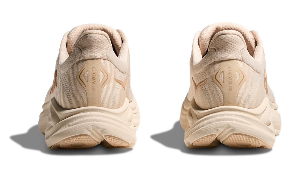 HOKA Laufschuh Modell Clifton 10 in Vanillefarbe 
