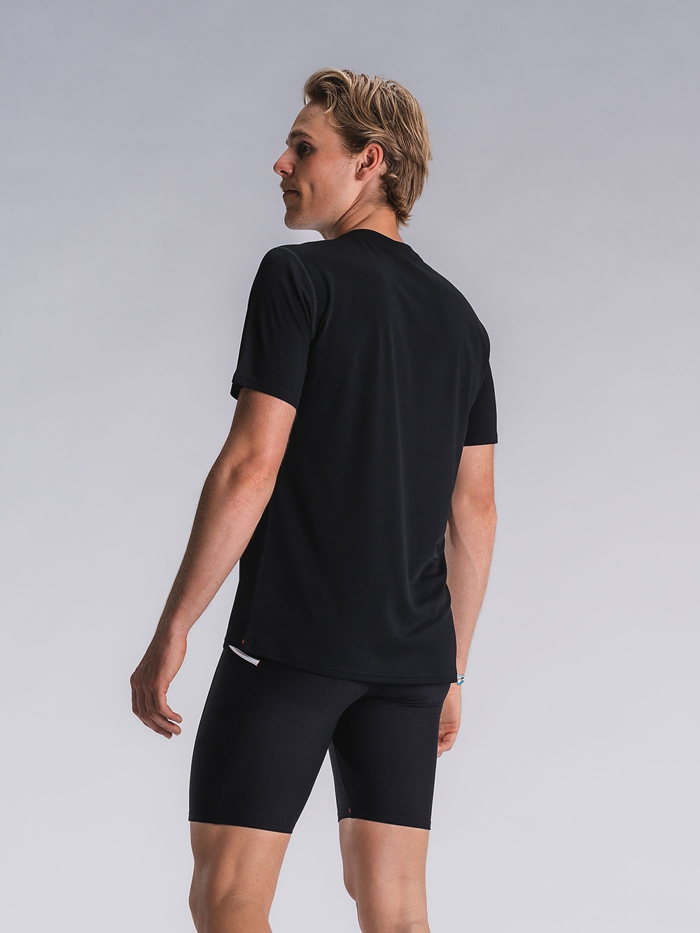 Fusion Run-T-Shirt Herren in Schwarz – funktionelles Laufshirt mit weichem Material und sportlicher Passform