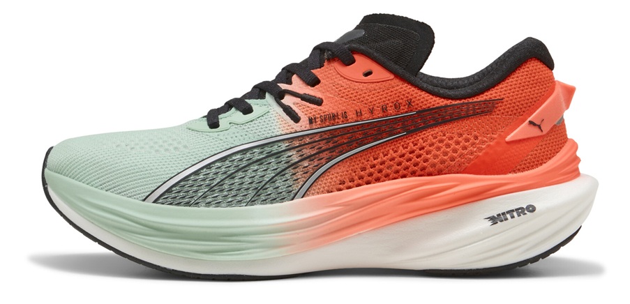 PUMA Deviate NITRO 3 HYROX Laufschuh in Mint-Grün und Orange mit schwarzem PUMA-Logo